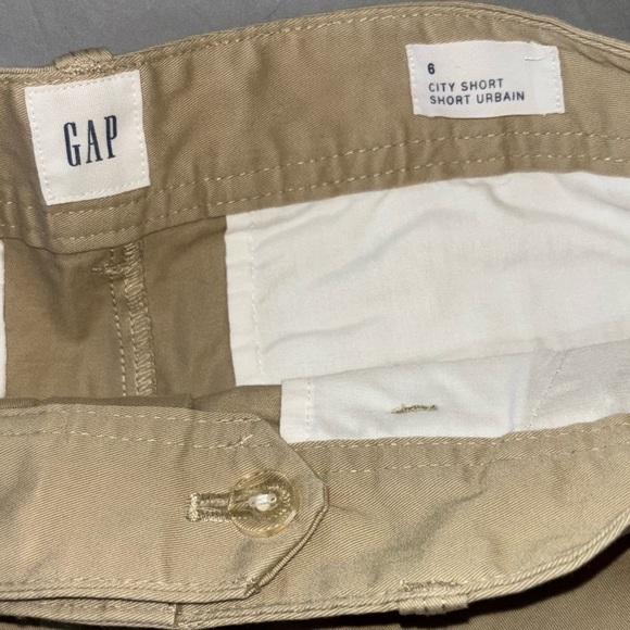 GAP Tan Women's Shorts - Picture 7 of 8